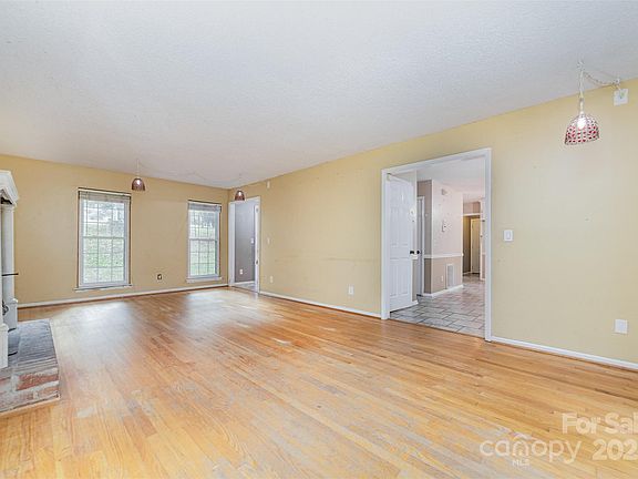 5th image of 11539 Gelding Dr
