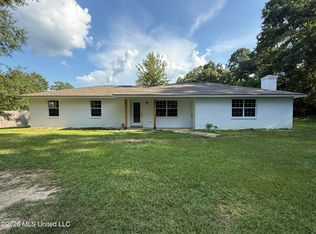 20 Birch St, Silver Creek, MS 39663