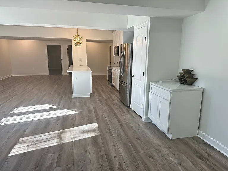 1710 Great Falls St — Photo 8