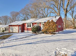 52 Hillside St, Meriden, CT 06451
