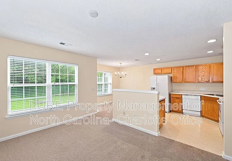11314 Stone Trail Rd — Photo 1