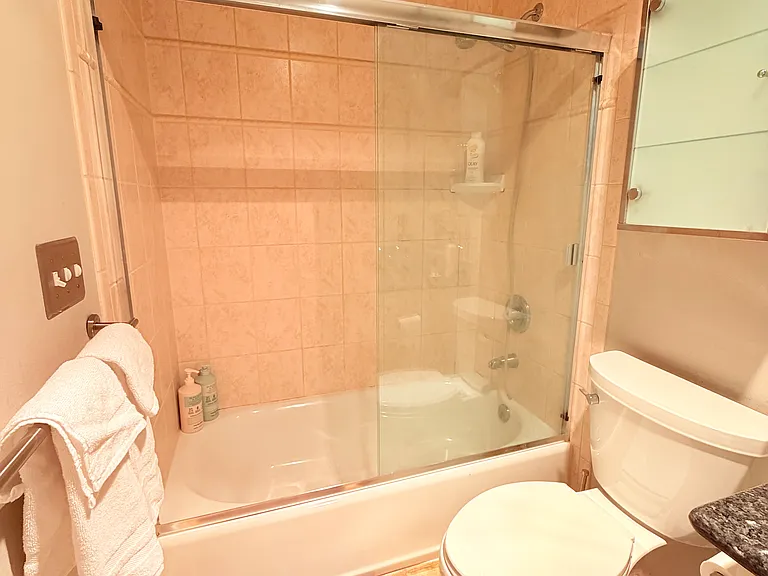 11227 Greenwood Ave N #B — Photo 28
