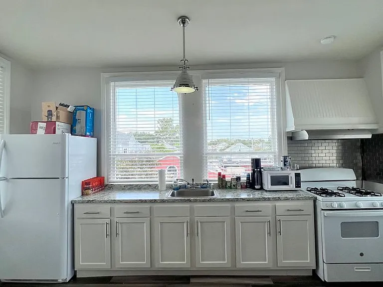 1335-37 Arabella St #3 — Photo 3