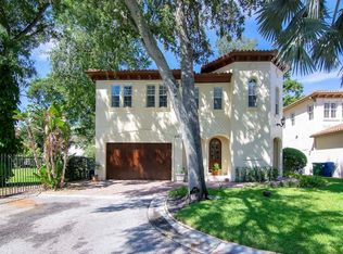 4005 Calle Delfin Ct, Tampa, FL 33611