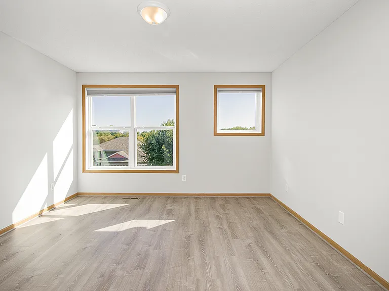 2434 Elianna Dr — Photo 30