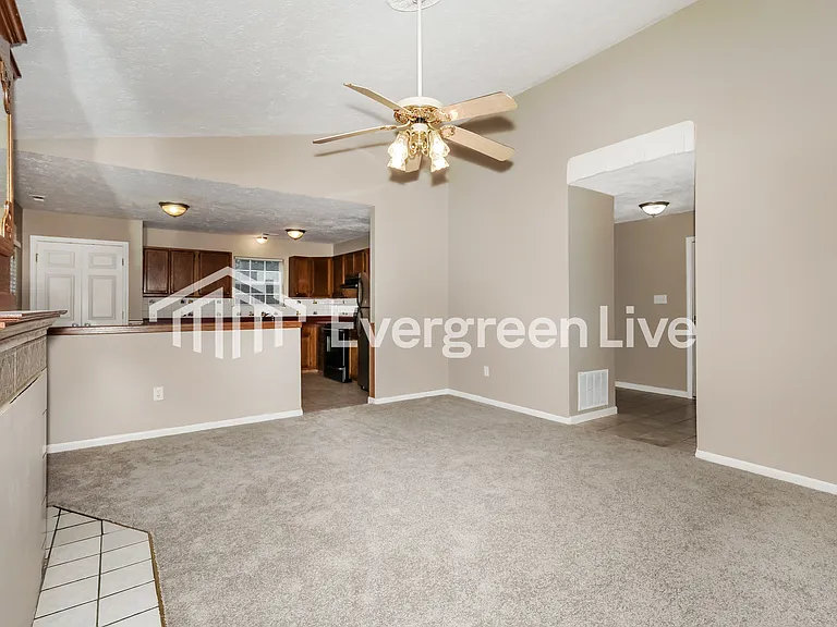 9104 Jene Ct — Photo 4
