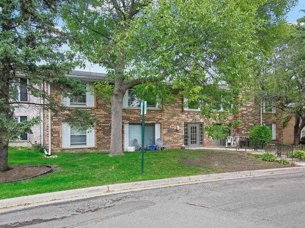 831 Old Settlers Trl APT 3, Hopkins, MN 55343