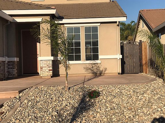 4th image of 1975 Maverick Dr