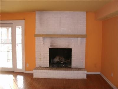 3rd image of 806 Quailwoods Dr