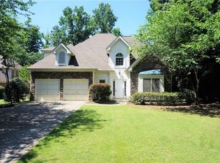 305 Whitley Park Dr, Sandy Springs, GA 30350