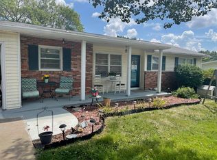 1310 Robert Ray Dr, Columbia, MO 65202