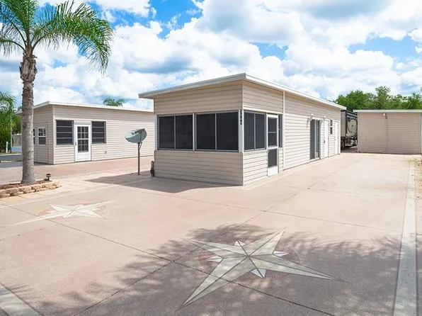 3540 Tourmaline Dr, Zephyrhills, FL 33540