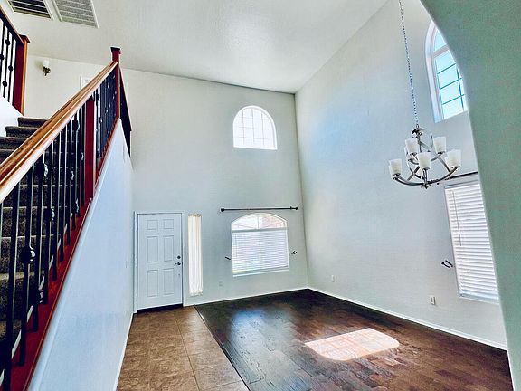 2nd image of 1332 S Kuhni Ct