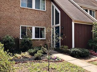 1476 Greenmont Ct, Reston, VA 20190