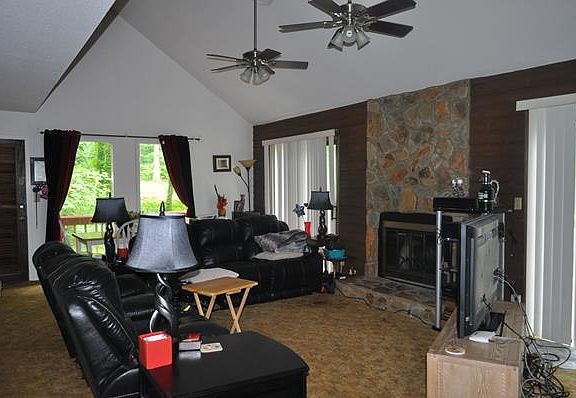 4th image of 2907 Charolais Dr