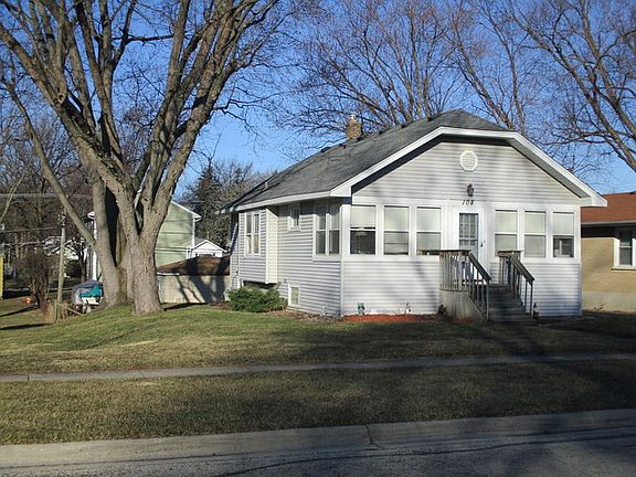 2nd image of 108 N Crest Ave