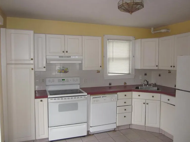 16 Ripley St — Photo 4