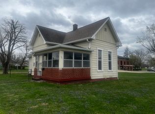 499 E Main St, Greenwood, IN 46143