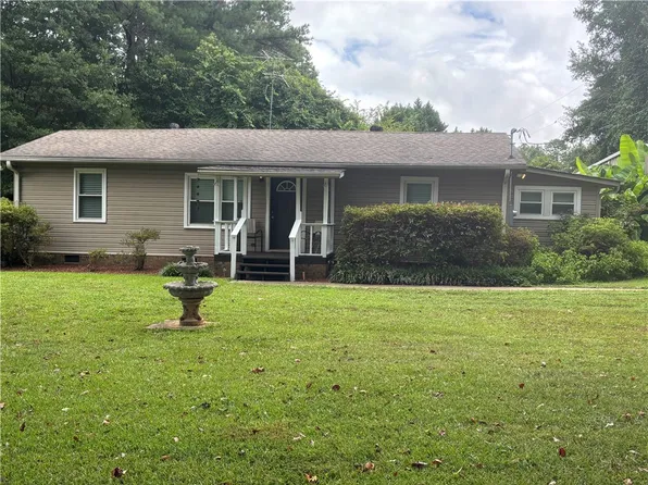 1901 Hattons Ford Rd, Townville, SC 29689