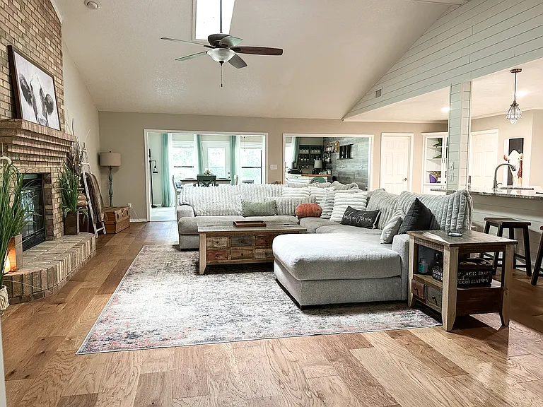 202 Windward Way — Photo 4