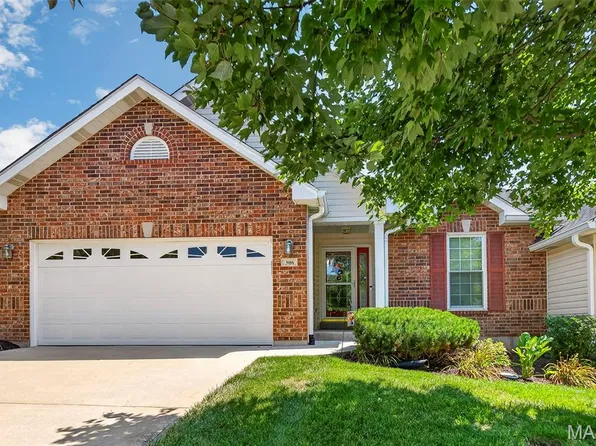 306 Villa Tuscany Ct #10B, O'Fallon, MO 63366