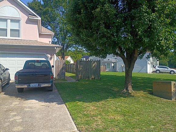 3rd image of 3016 Birch Bark Dr