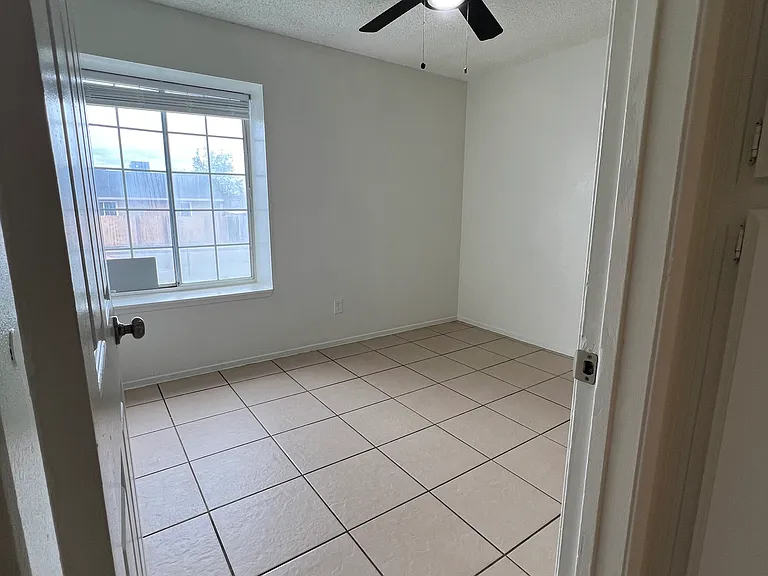 8328 Orange Blossom Ave — Photo 11
