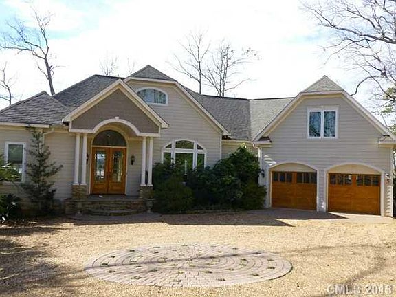2nd image of 17428 Grasshopper Ln #107A