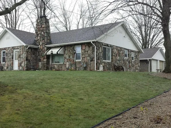 373 Main St, Casnovia, MI 49318