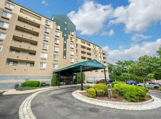 701 Pelham Rd #Penthouse 3, New Rochelle, NY 10805