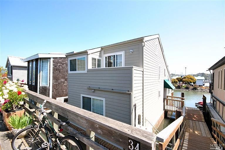 1st image of 34 E Pier