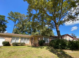 102 Labrador Dr, Ladson, SC 29456