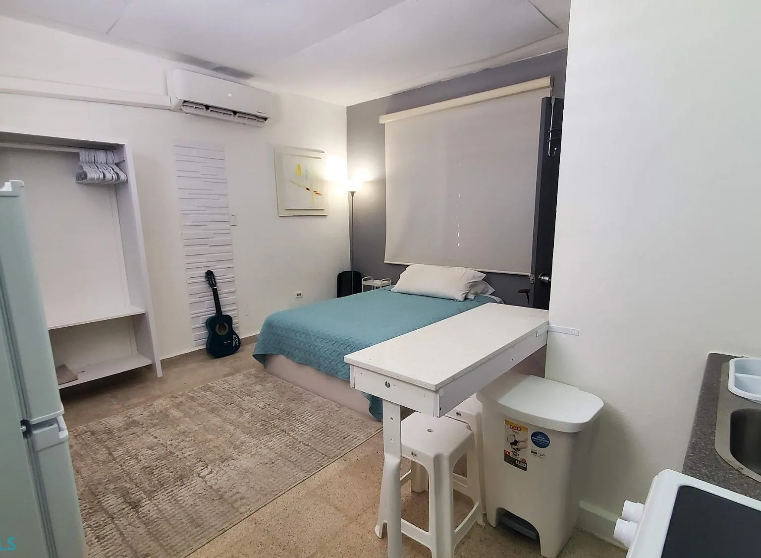 Studio, 1.0 bath, 330 sqft, $900 — Photo 1