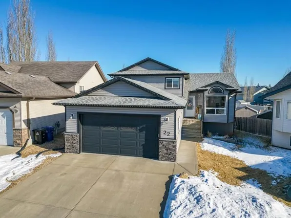 22 NE Sparrow Close, Blackfalds, AB T4M 0K6