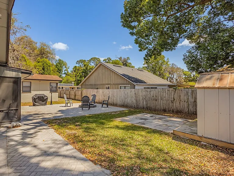 427 Holly Ave — Photo 35