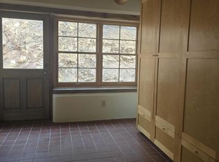 211 Urraca Ln, Santa Fe, NM 87506