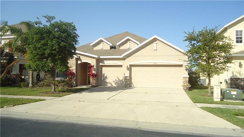 1st image of 520 Bay Bend Ln