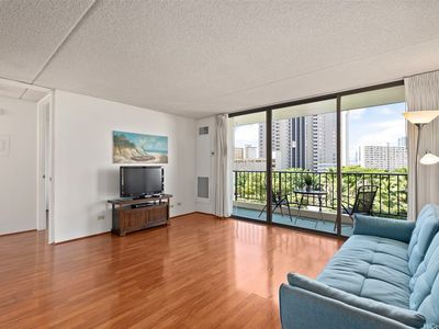 411 Hobron Ln APT 604, Honolulu, HI, 96815