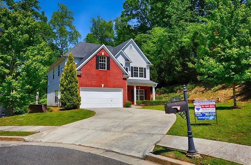 1st image of 1811 Penny Ln