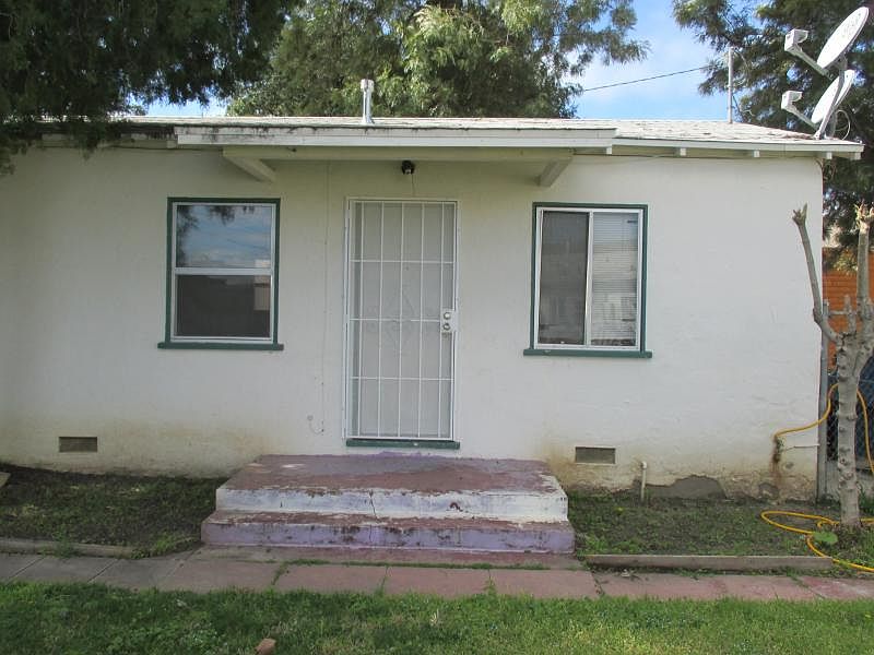 1st image of 365 S Pico Ave
