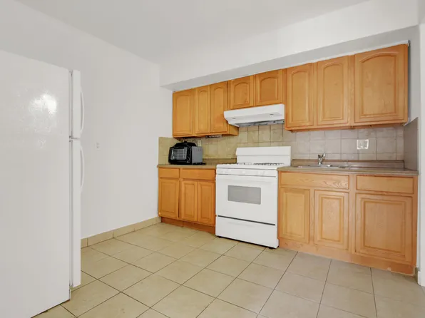 20-39 49th Street image 14 of 37