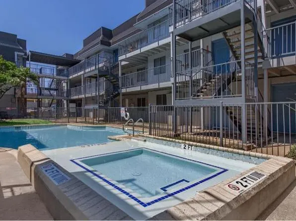 Lamar Place Apartments