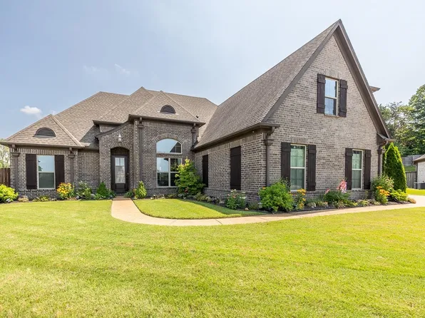 3637 Ballard Dr, Bartlett, TN 38133