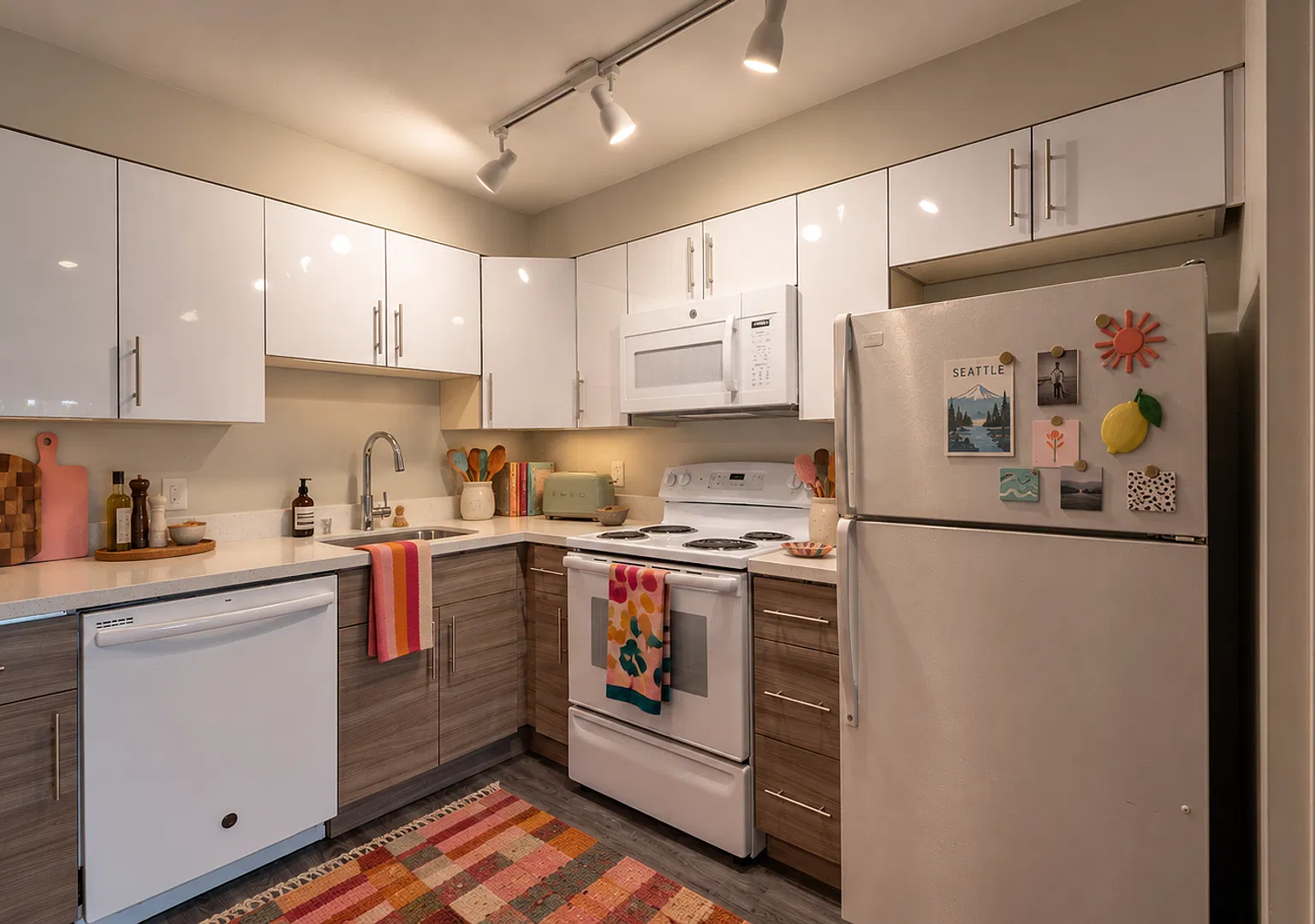 Sylvan Court — Photo 2