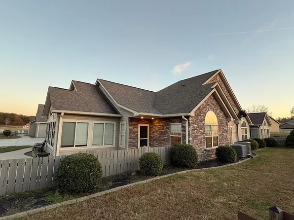 441 Deer Lake Pl, Bronston, KY 42518