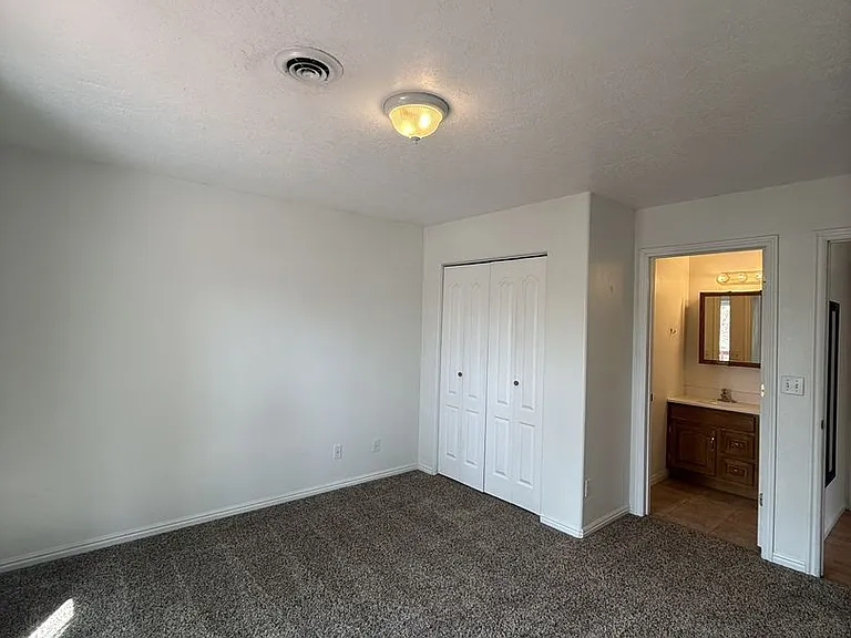 345 Randolph Ave #1 — Photo 17