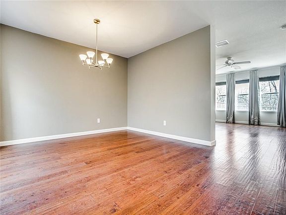 2nd image of 2129 Highland Dr