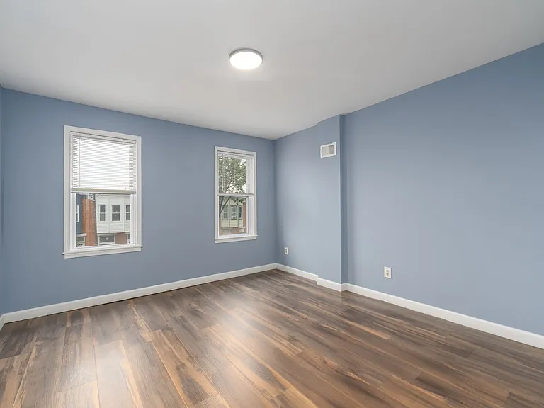 611 Oldham St — Photo 13