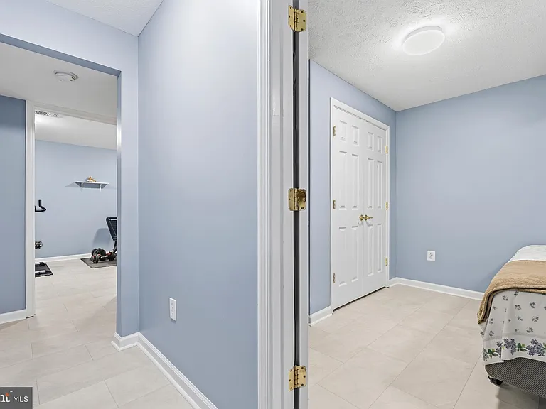 13922 Rutgers Ct — Photo 51