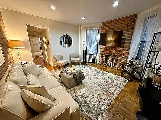 1st image of 159 W 80th St APT 5D